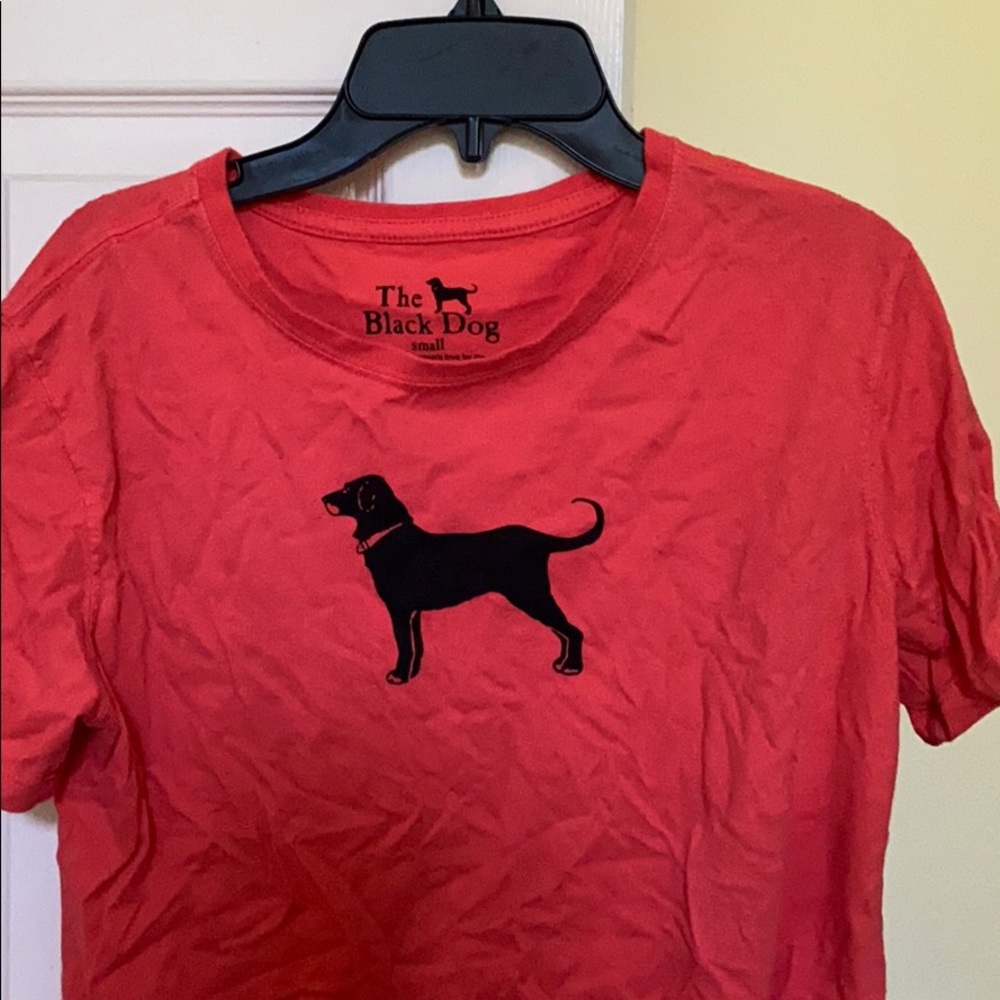 Black Dog Women’s Tee Shirt Size: Small